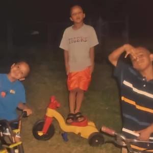 Meet your Posher, Honcho